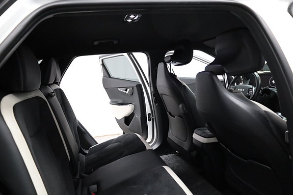 Kia EV6 16 of 23