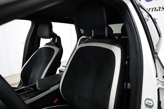 Kia EV6 8 of 23