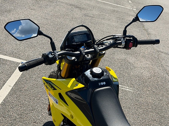 Suzuki DR-Z4S - 2026 *DEMO* 9 of 9