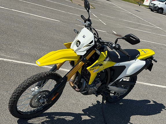 Suzuki DR-Z4S - 2026 *DEMO* 7 of 9