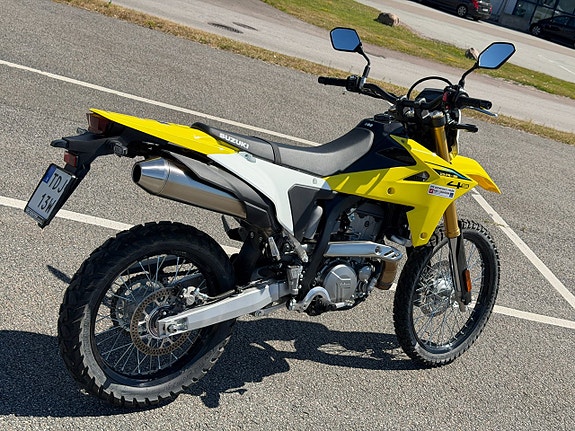 Suzuki DR-Z4S - 2026 *DEMO* 3 of 9
