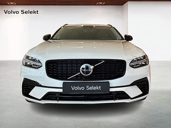 Volvo V90 8 of 16