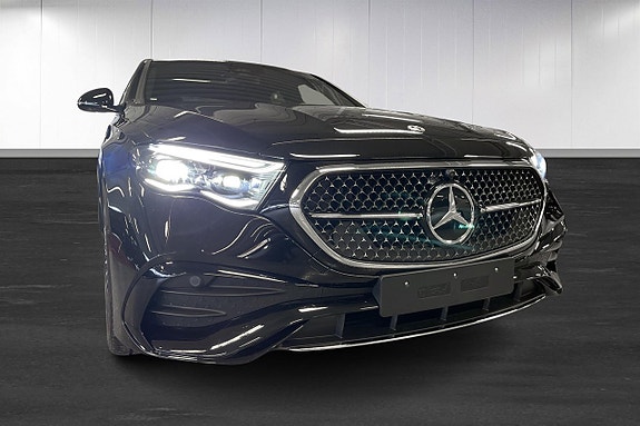 Mercedes-Benz E300 15 of 18