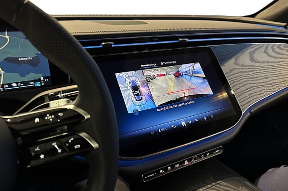 Mercedes-Benz E300 17 of 18