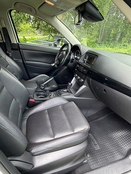 Mazda CX-5 8 of 14