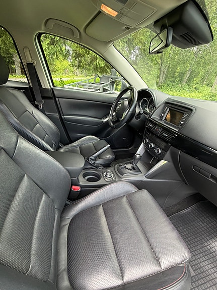 Mazda CX-5 9 of 14