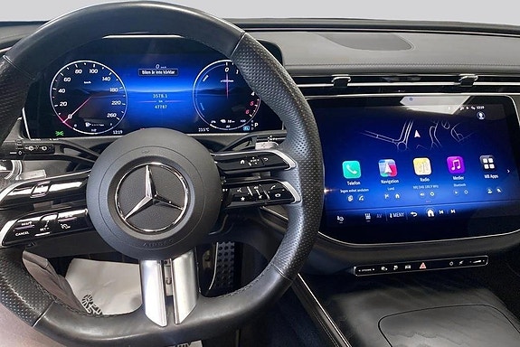 Mercedes-Benz E300 de 10 of 11