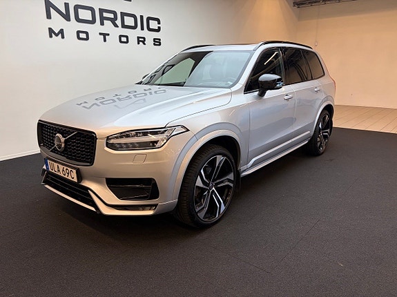Volvo XC90 2 of 5