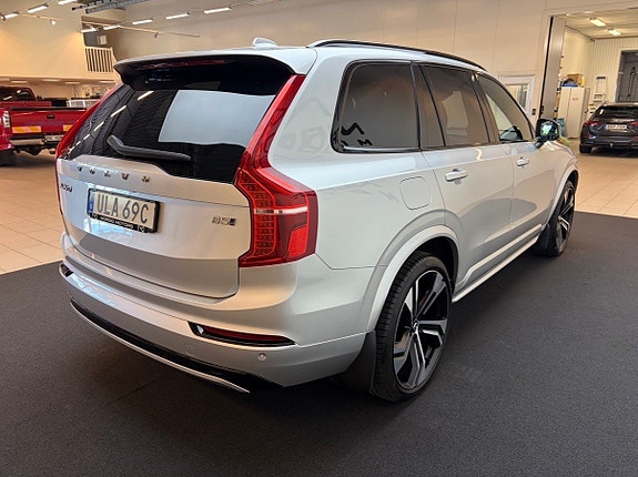 Volvo XC90 4 of 5