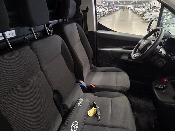 Toyota Proace City 4 of 5
