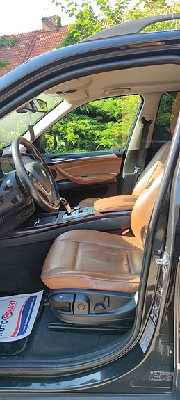 BMW X5 7 of 10