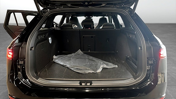 Volkswagen Passat 12 of 12