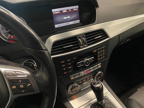 Mercedes-Benz C220 24 of 24