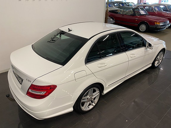 Mercedes-Benz C220 4 of 24