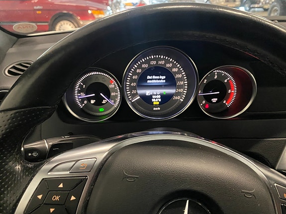 Mercedes-Benz C220 23 of 24