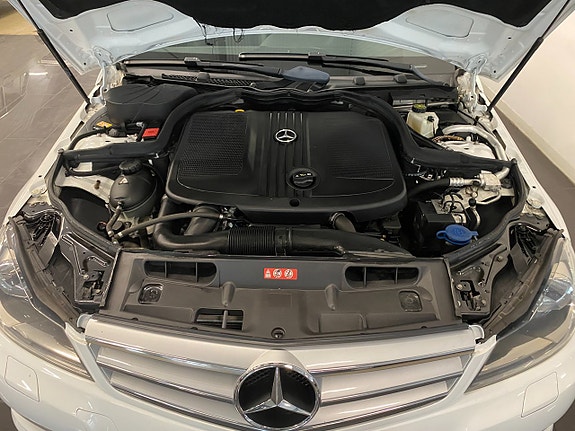 Mercedes-Benz C220 9 of 24