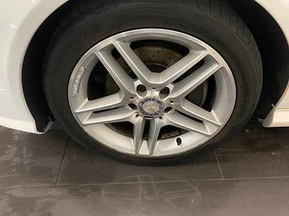 Mercedes-Benz C220 18 of 24