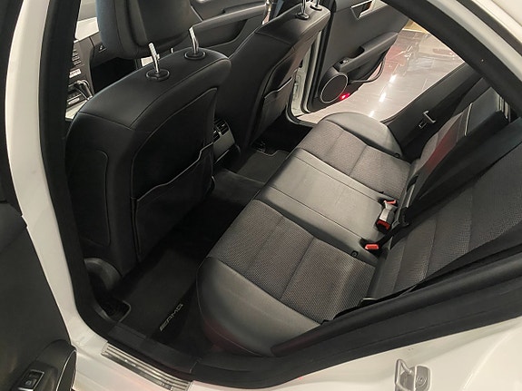 Mercedes-Benz C220 20 of 24