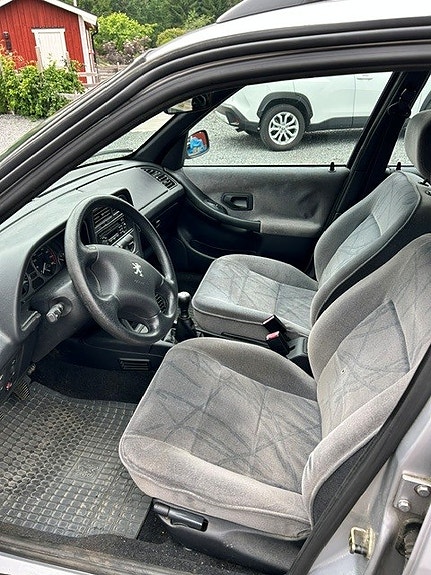 Peugeot 306 4 of 5