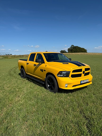 Dodge RAM 1500 3 of 5