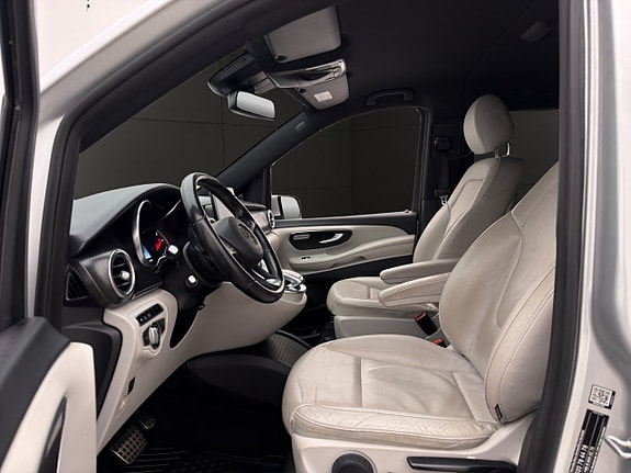 Mercedes-Benz V250 d 16 of 30