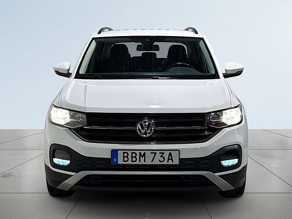 Volkswagen T-Cross 2 of 5