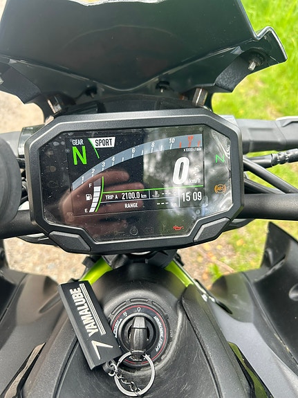 Kawasaki Z900 4 of 5