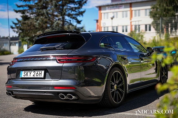 Porsche Panamera 4 7 of 30