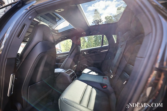 Porsche Panamera 4 22 of 30