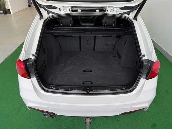 BMW 320d 26 of 30