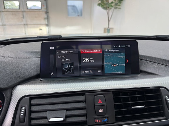 BMW 320d 16 of 30