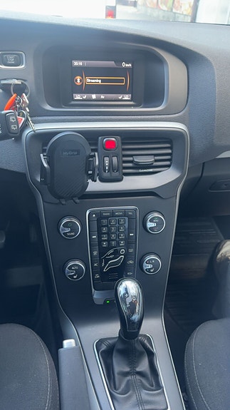 Volvo V40 7 of 8