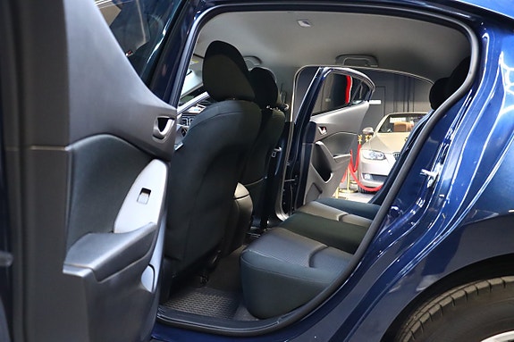 Mazda 3 10 of 24