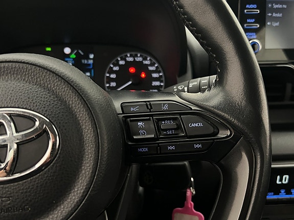 Toyota Yaris 16 of 29