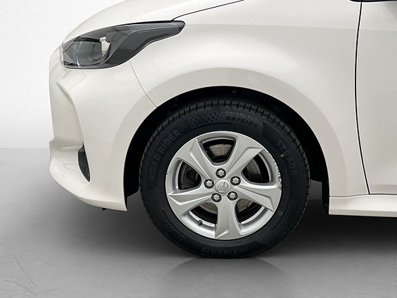 Toyota Yaris 26 of 29
