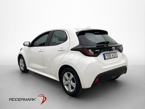 Toyota Yaris 8 of 29