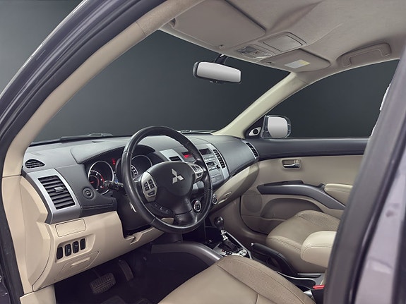 Mitsubishi Outlander 7 of 17