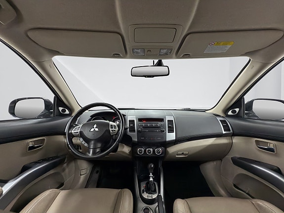 Mitsubishi Outlander 10 of 17