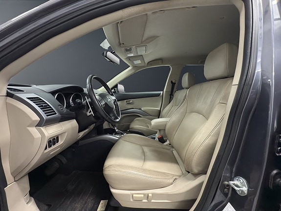 Mitsubishi Outlander 8 of 17
