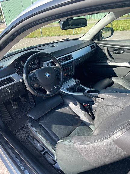 BMW 320d 6 of 9