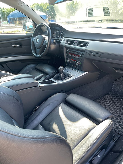 BMW 320d 7 of 9