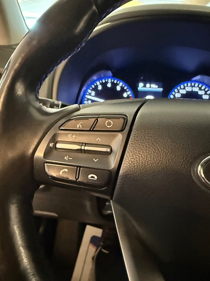 Hyundai Kona 11 of 12