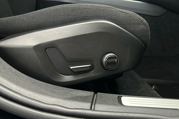 Volvo V60 17 of 24