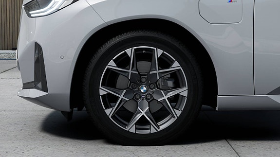 BMW X3 4 of 5
