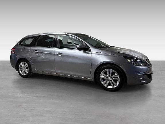 Peugeot 308 SW 4 of 5