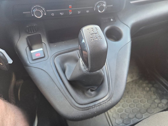 Peugeot Partner 23 of 24