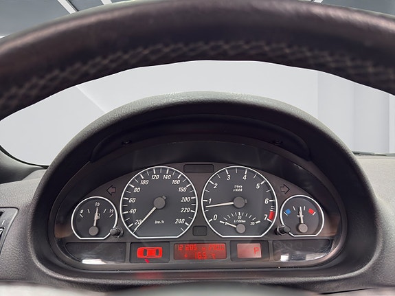 BMW 330Ci 12 of 15