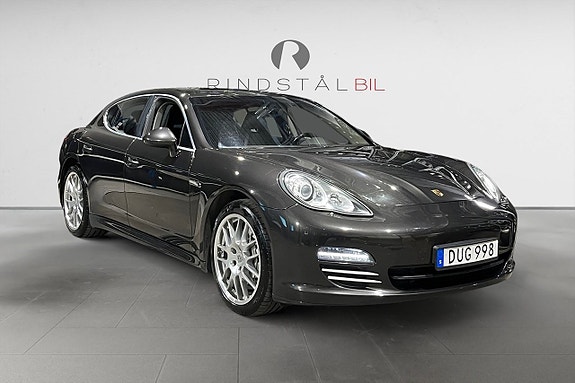 Porsche Panamera 4S 9 of 19