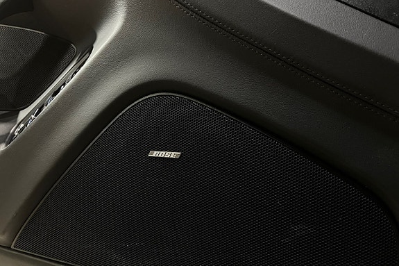 Porsche Panamera 4S 16 of 19