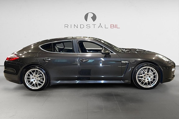 Porsche Panamera 4S 8 of 19